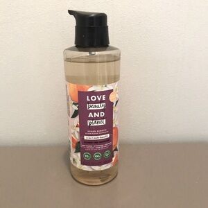 Love, Beauty and Planet Vegan Keratin Sulfate Free Shampoo. NWT